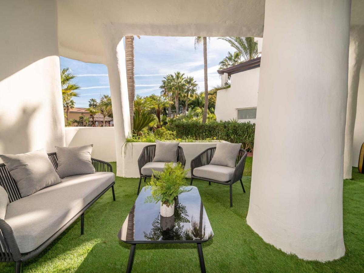 Vacation I Jardines De Ventura Del Mar, Walk To Puerto Banus Marina, A Minute From The Beach, Groundfloor, Family Friendly And Pool Appartement